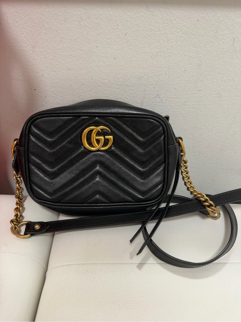 Gucci Black Chevron Matelassé GG Marmont Crossbody Bag with Gold Hardware